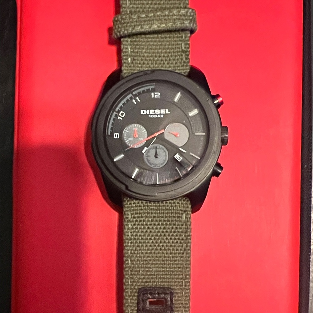 DIESEL MILITARY BLACK OPS WATCH WATER RESISTANT WITH HEAVY DUTY PARACORD BAND